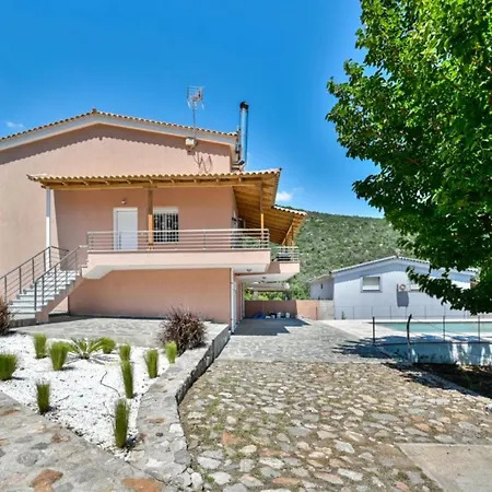 Aura House Σκροπονέρια