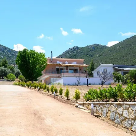 Aura House * Σκροπονέρια